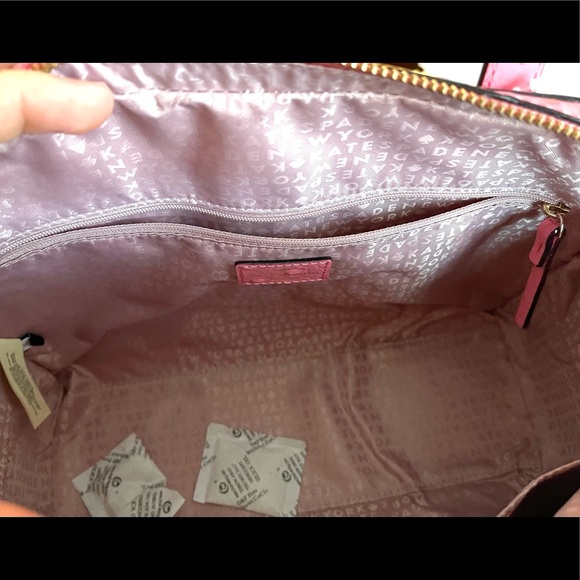 “Final price “Kate Spade Riverside Street Ostrich
Embossed Felix handbag - Picture 6 of 7